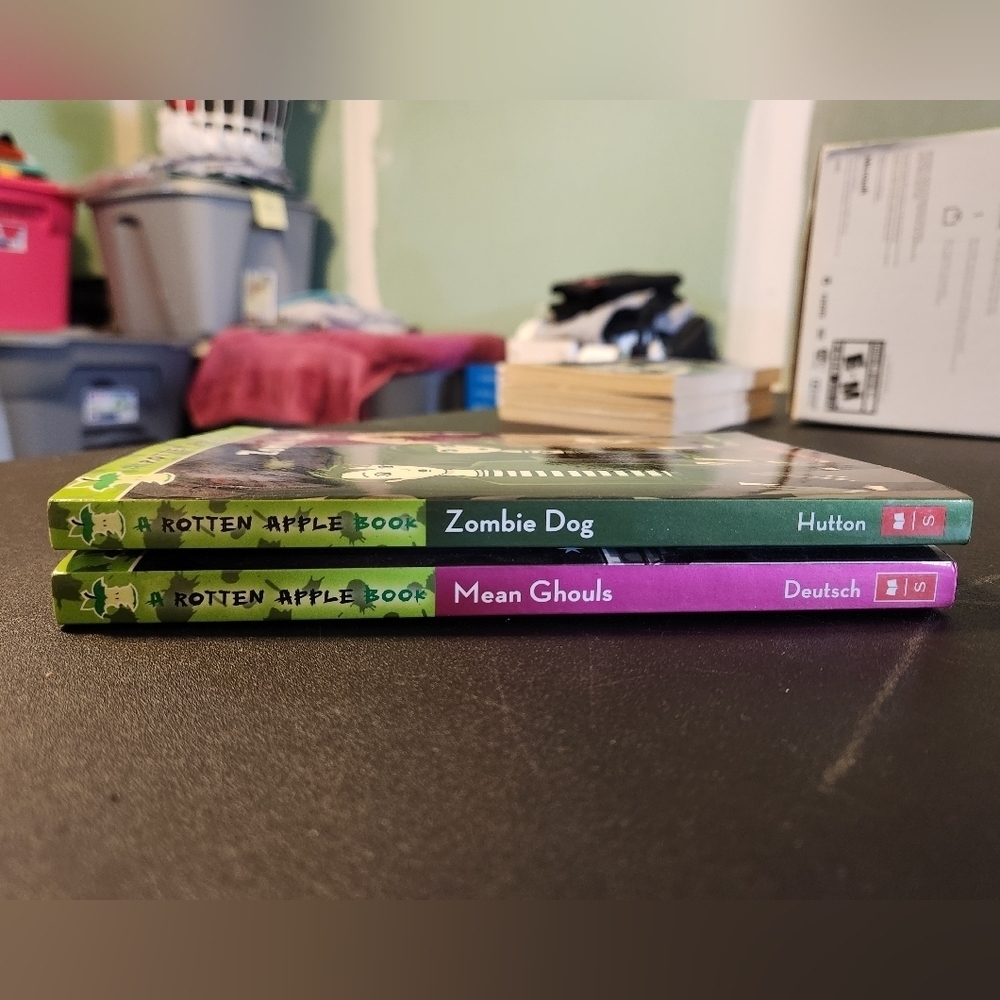 Scholastic Rotten Apple Books - Picture 2 of 2